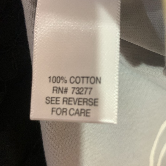 Croft & Barrow classic tee v- neck red on white striped NWT - Picture 5 of 5